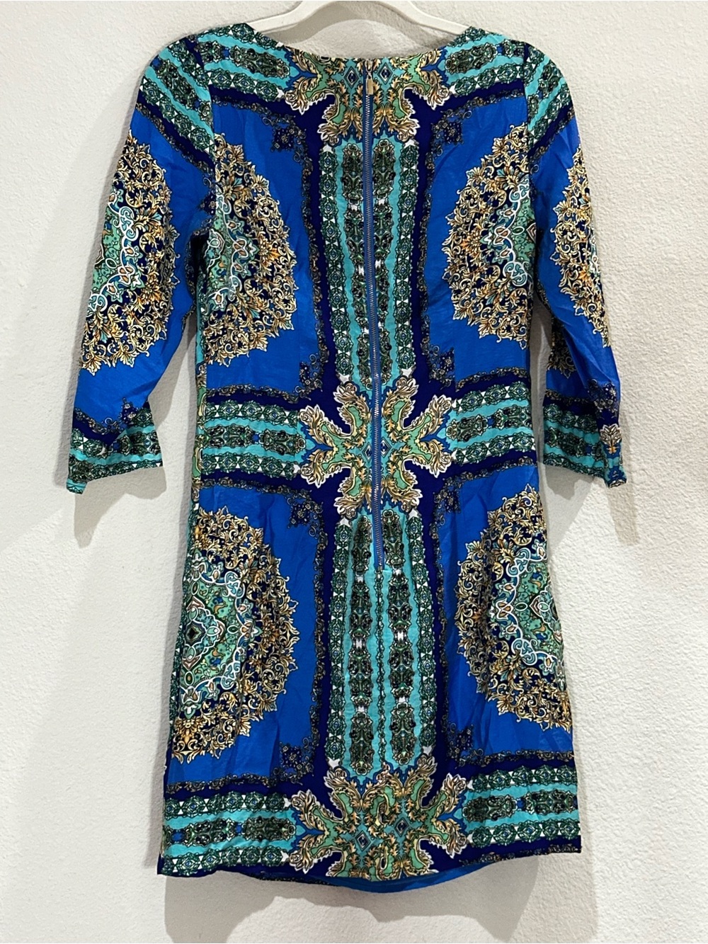 Blue Patterned Medallion Shift Dress / Laundry by Shelli Segal - Picture 5 of 8